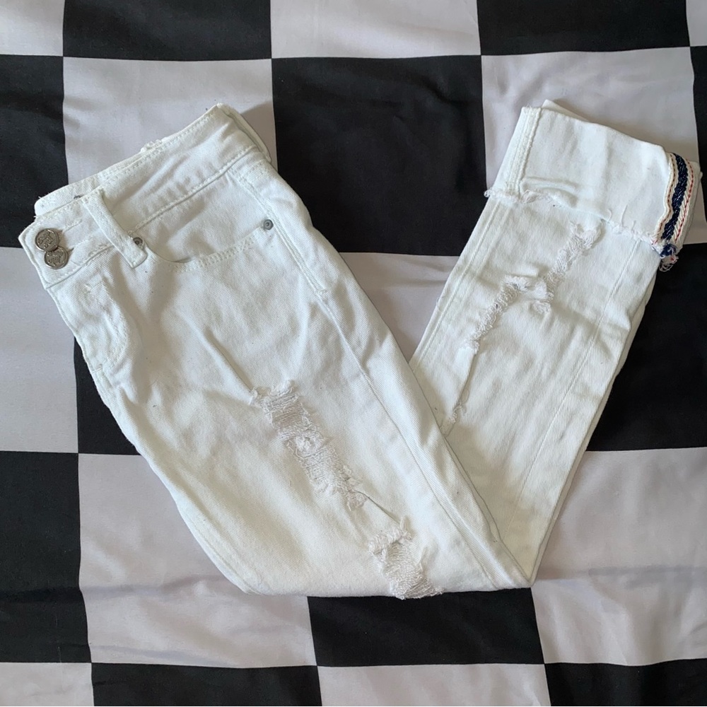 White capris